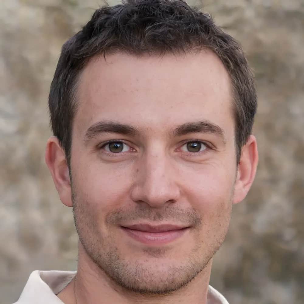 Autor Paweł Naszewski