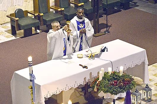 Msza niedzielna w sobotę - gdzie znaleźć najbliższe kościoły?