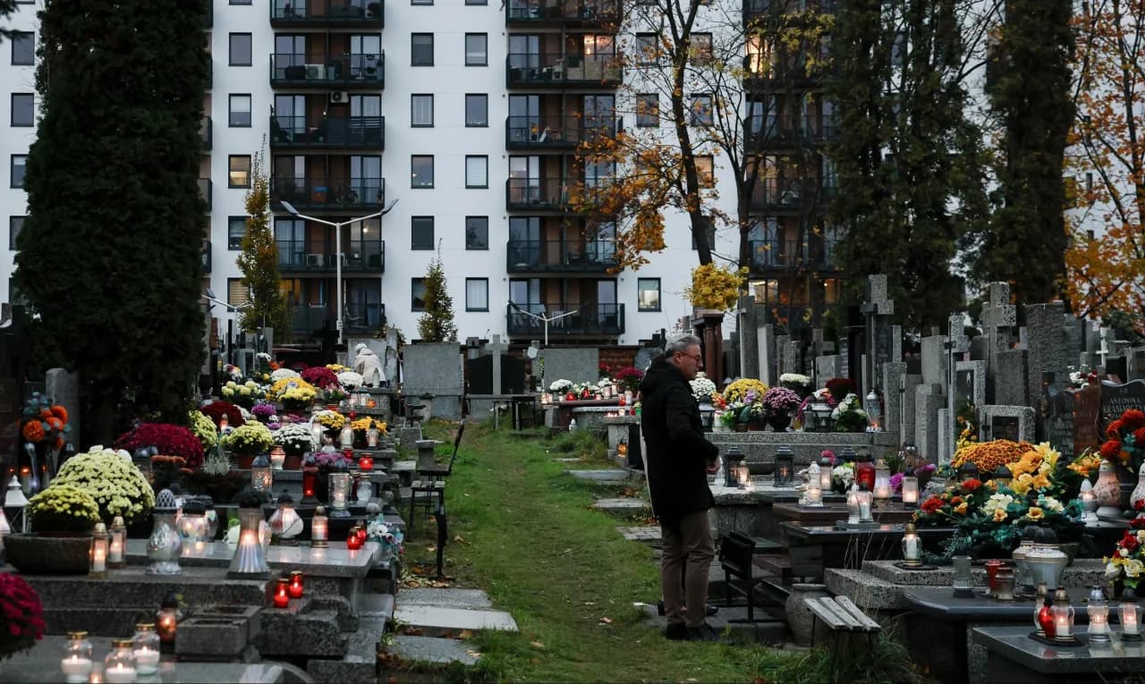 Ile kosztuje pokładne na cmentarzu? Ceny w różnych miastach Polski
