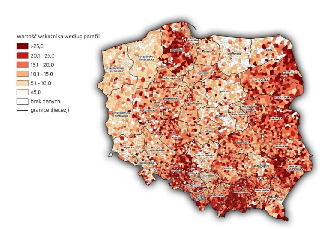 Ile ludzi chodzi do kościoła? Zaskakujące statystyki uczestnictwa