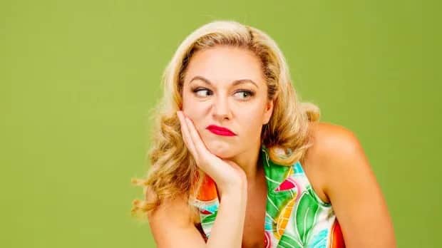 Czy zazdrość to grzech? Odkryj moralne konsekwencje zazdrości