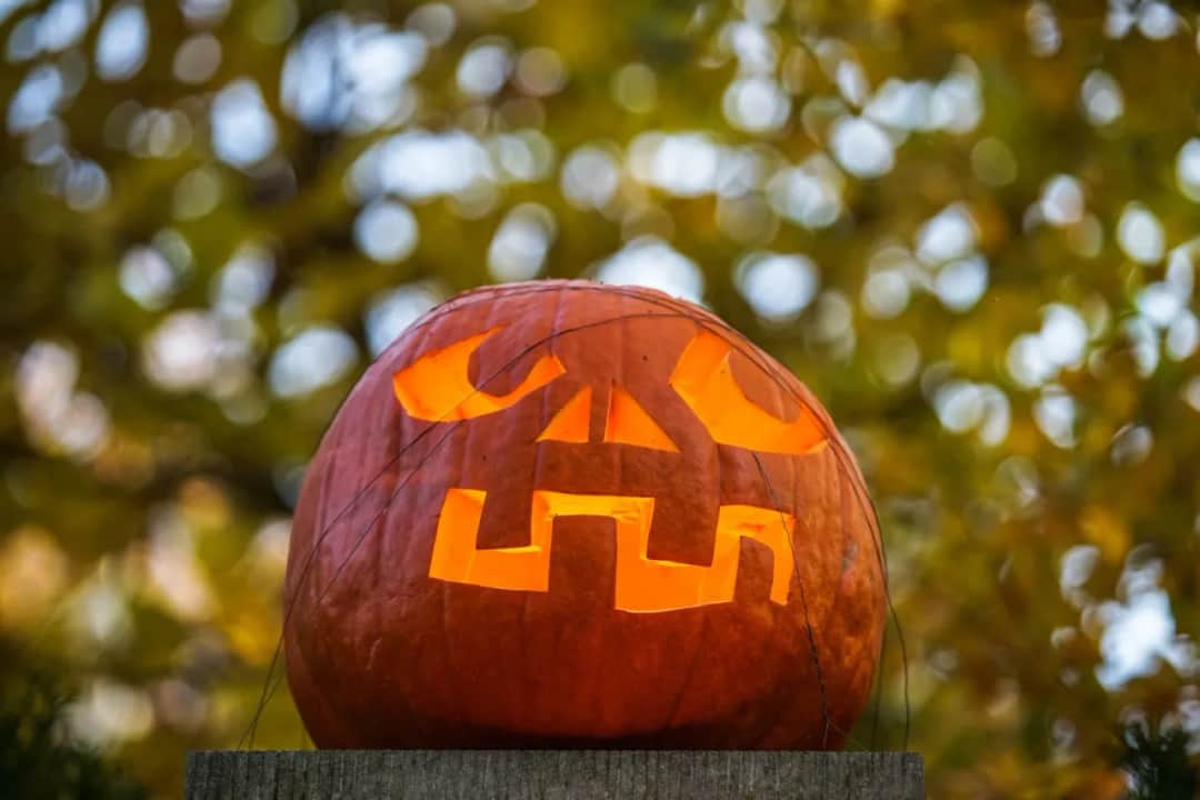 Czy Halloween to grzech? Odkryj prawdę o religijnych kontrowersjach