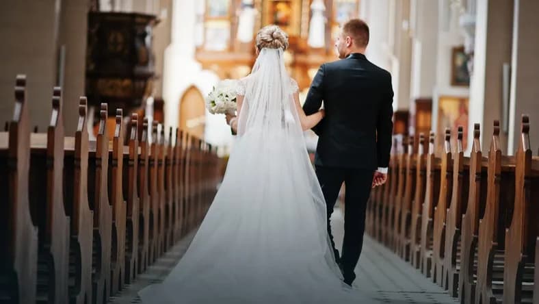 Ile kosztuje ślub w kościele? Zaskakujące wydatki, które musisz znać