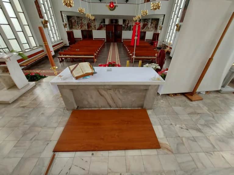 Czy kościół płaci za prąd? Odkryj ukryte koszty energii w parafiach