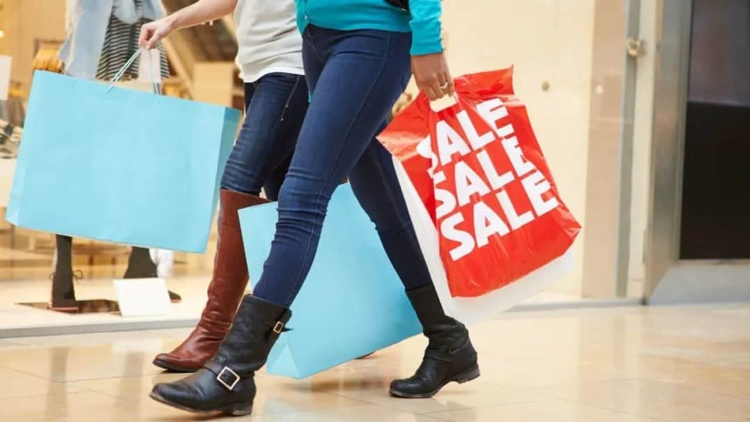 Czy zakupy w niedzielę to grzech? Odkryj moralne dylematy tej kwestii