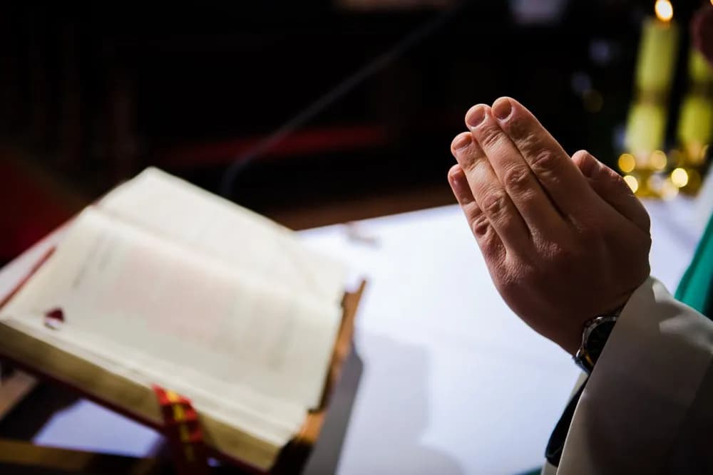 Gdzie zamówić msze gregoriańskie w Krakowie - miejsca i porady