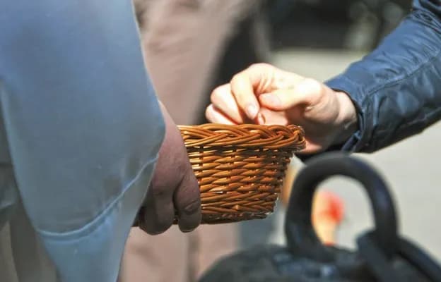 Czy kościół płaci podatki? Odkryj nieznane obowiązki i ulgi